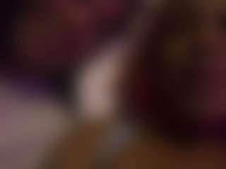 Live cam show with Nia Harriss - Ebony on milfzrlive.com | colombia