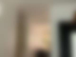 Live cam show with Nia Harriss - Cum on madthumbs