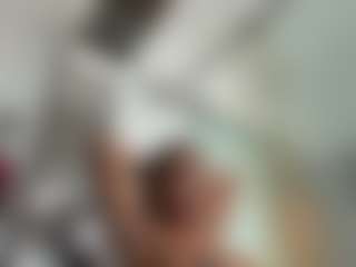 Live cam show with Nia Harriss - Big Ass on TeamSkeetLive