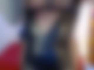 Live cam show with Nahomy-Summers - Red Hair on StripNow