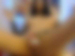 Live cam show with Nahomy-Summers - Role on madthumbs