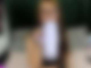 im-aliss MILF webcam performer live streaming