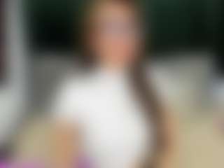 im-aliss MILF webcam performer live streaming