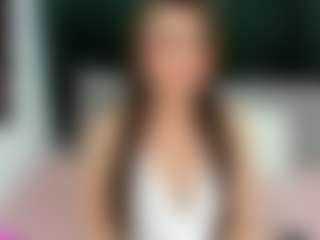 im-aliss MILF webcam performer live streaming