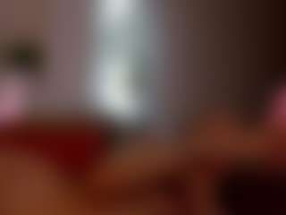 Live cam show with AndreaSvel - Flashing on Hubzter Live