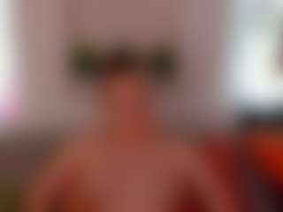 Live cam show with AndreaSvel - Public Brown Hair on Camsoda Late Night