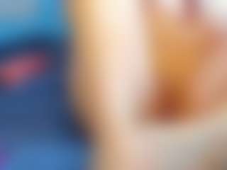 Live cam show with AndreaSvel - Fuck Machine on StripNow