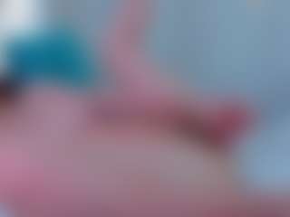Live cam show with AndreaSvel - Bedroom Brown Hair on Camsoda