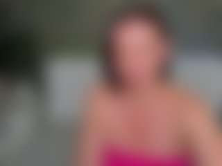 Live cam show with EveLibston - Mature on Chatstar