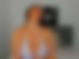 Live cam show with N A T T - Curvy on camtv