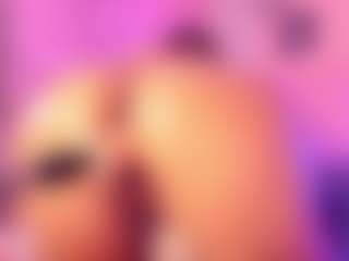 Live cam show with Xime - Camel Toe on Camsoda