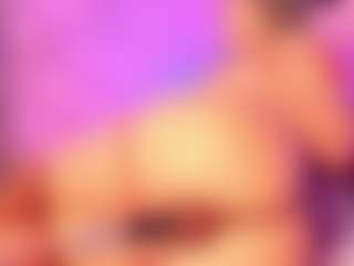 Live cam show with Xime - Skinny MILF on CamSextacy