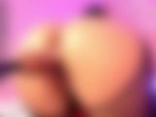 Live cam show with Xime - Petite MILF on Dolls Live