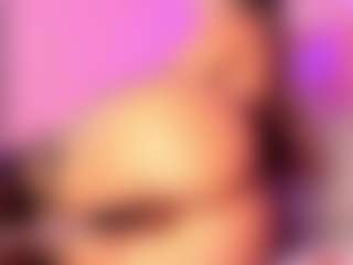 Xime MILF webcam performer live streaming