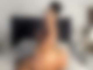 Live cam show with Kourtney Lee - Wet on crypto-cams