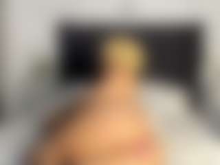 Live cam show with Kourtney Lee - BBW on https://playwithruby.com