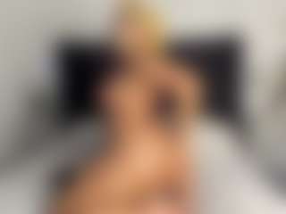 Kourtney Lee's Live Sex Cam Show
