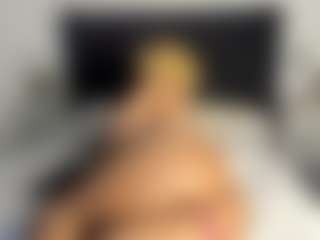 Kourtney Lee's Live Sex Cam Show