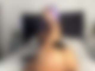 Live cam show with Kourtney Lee - Tease on Camiplay Live