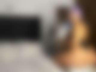 Live cam show with Kourtney Lee - Dirty on Uber Horny