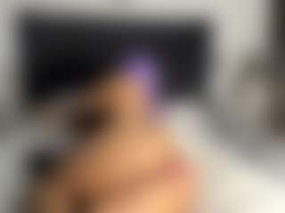 Kourtney Lee's Live Sex Cam Show