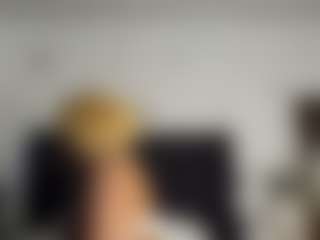 Kourtney Lee's Live Sex Cam Show