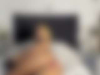 Kourtney Lee's Live Sex Cam Show