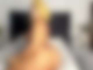Live cam show with Kourtney Lee - BBW on CamClone