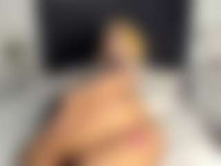 Kourtney Lee's Live Sex Cam Show