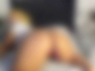 Kourtney Lee's Live Sex Cam Show