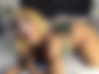 Live cam show with Kourtney Lee - Anal on livesuperchat.net