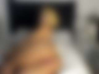 Live cam show with Kourtney Lee - Brown Eyes BBW on 1on1-livenow