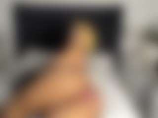 Live cam show with Kourtney Lee - BBW Young Adult on TottyGirls