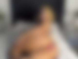 Kourtney Lee's Live Sex Cam Show