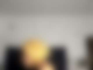 Kourtney Lee's Live Sex Cam Show
