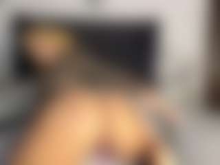 Kourtney Lee's Live Sex Cam Show
