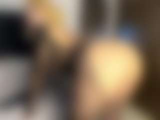 Kourtney Lee's Live Sex Cam Show