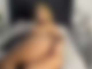 Spettacolo in cam dal vivo con Kourtney Lee - Gape su Camsoda