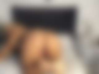 Kourtney Lee's Live Sex Cam Show