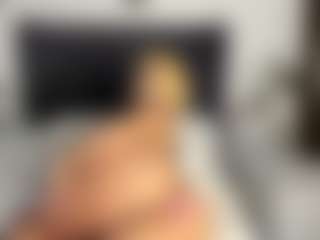 Kourtney Lee's Live Sex Cam Show
