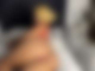 Kourtney Lee's Live Sex Cam Show