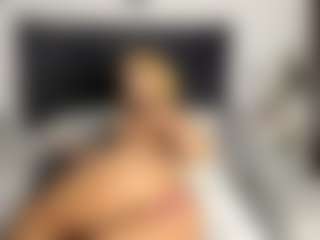 Kourtney Lee's Live Sex Cam Show
