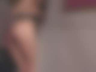 LoriMineli's Live Sex Cam Show