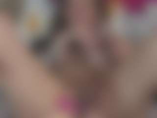 LoriMineli's Live Sex Cam Show