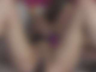 LoriMineli's Live Sex Cam Show