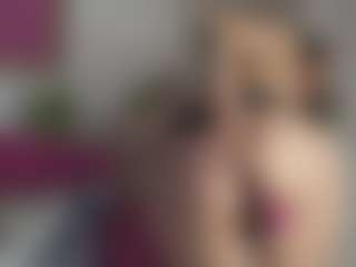 LoriMineli's Live Sex Cam Show