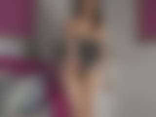 LoriMineli's Live Sex Cam Show