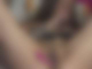 LoriMineli's Live Sex Cam Show