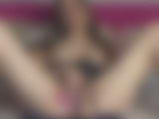 LoriMineli's Live Sex Cam Show