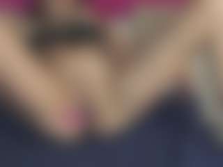LoriMineli's Live Sex Cam Show